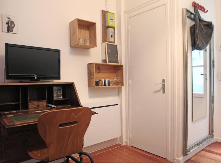 Chic Neighborhood Charming Courtyard 7th Parijs